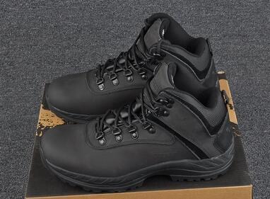 Men outdoor hiking shoes